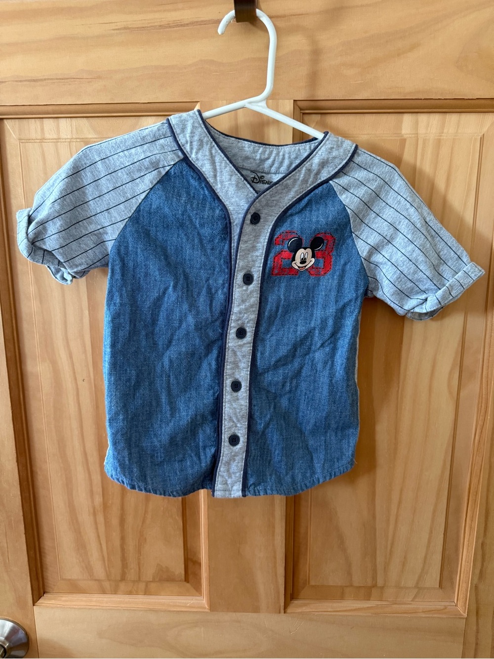 Like New, Boys Size 3T Disney Mickey Mouse Button Down Shirt